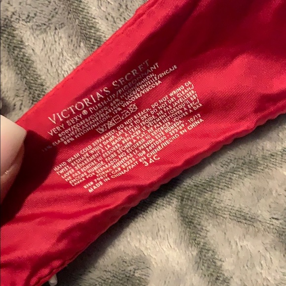 Bra - Picture 2 of 2